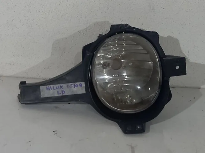 Farol milha Hilux 2005/ 2009 direito
