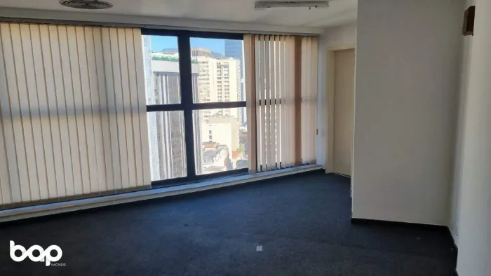 Sala na Av. Rio Branco - Centro