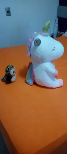 Dupla de pelúcias unicórnio e corujinha