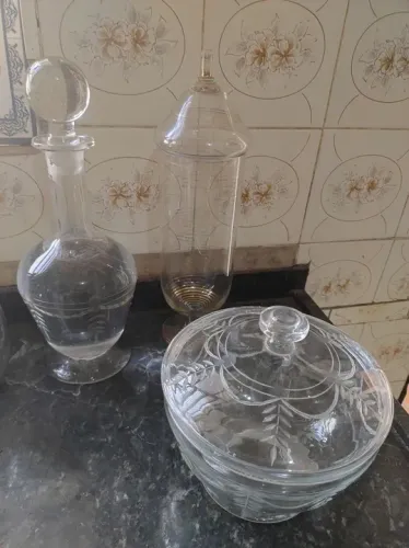Licoreira , bomboniere e compoteira antigas