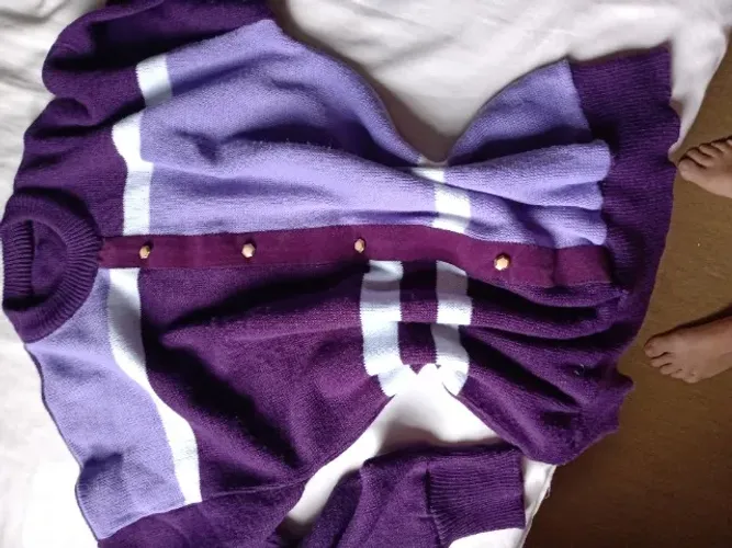 Blusa de lã roxo e branco tamanho G em ótimo estado