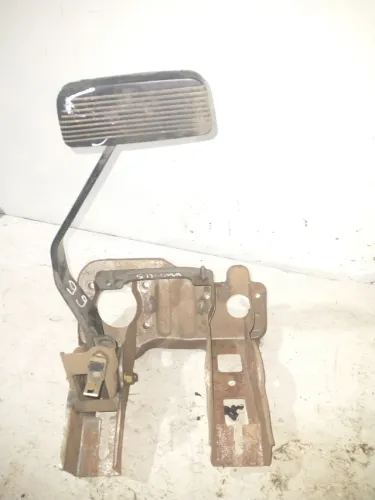 Pedaleira Kia shuma 99