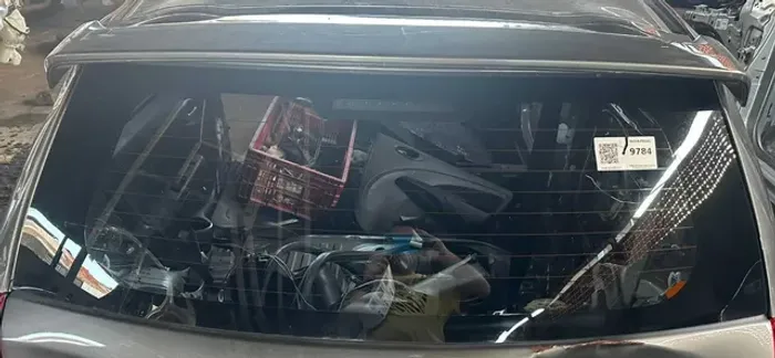 vidro traseiro Vigia Toyota Etios hatch 2014 2018