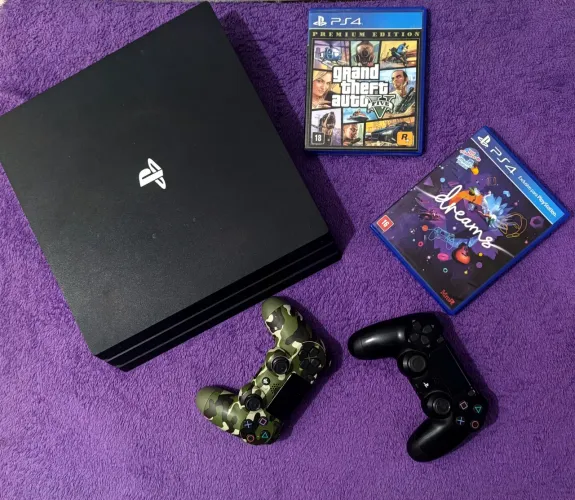 PS4 PRO 4K 1Tera de memória + Jogos - Ac cartão