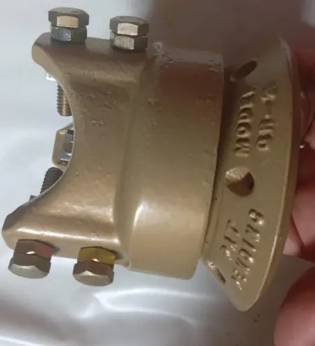 Braçadeira de reparo / conexão de compressão. PAT HENDING - Model  QR -2