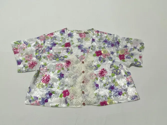 Casaquinha Victoria?s Secret Tamanho M floral Ótimo Estado