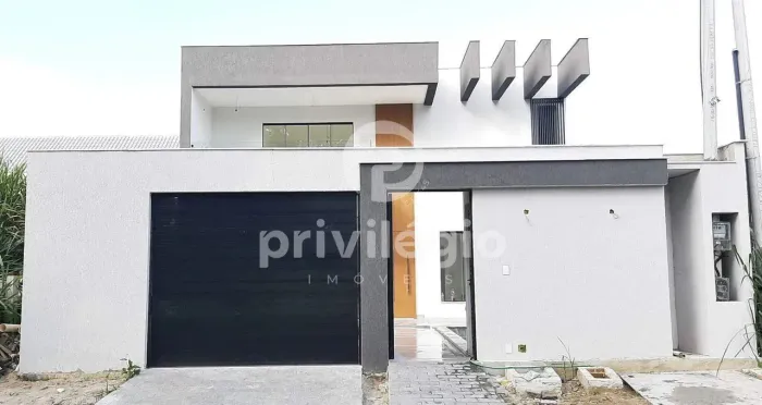 Casa de Alto Padrão em Condomínio de Luxo Vargem Grande Próxima à Praia do Recreio