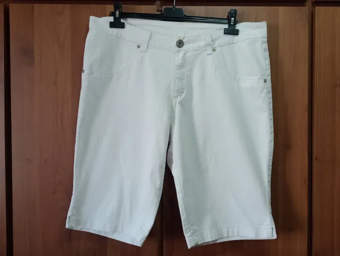 Bermuda em algodão plus size 
