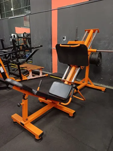 Aparelho de Leg Press otini estado 