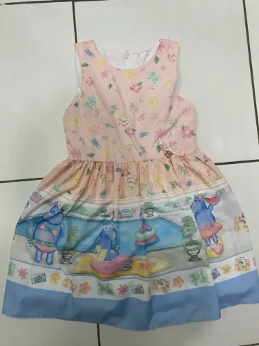 Vestido Infantil Menina - Tamanho 10 anos- Floral - Hipopótamos