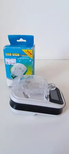 Carregador de Bateria Universal