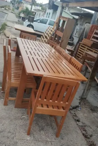 Jogo de mesa de 8 lugares 