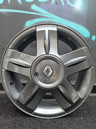 Rodas aro 15 renault Sandero 