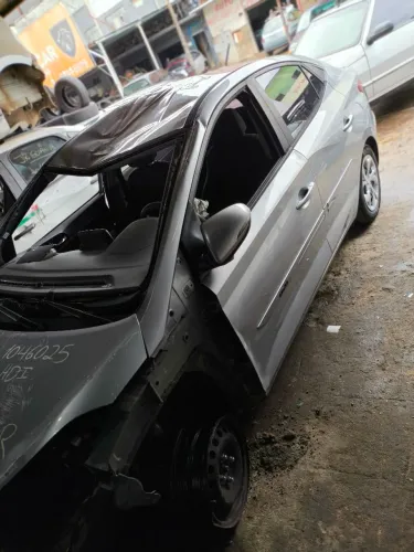 Sucata Hyundai HB20S 1.0 manual 2021 para retirada de peças