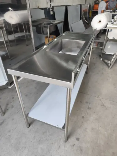 Pia Inox 2,20m reforçada com bojo 60x40 para alto uso