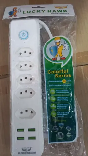 Extensão Elétrica com 5 Tomadas 4 Entradas USB Cabo de 2 Metros e Interruptor Praticidade