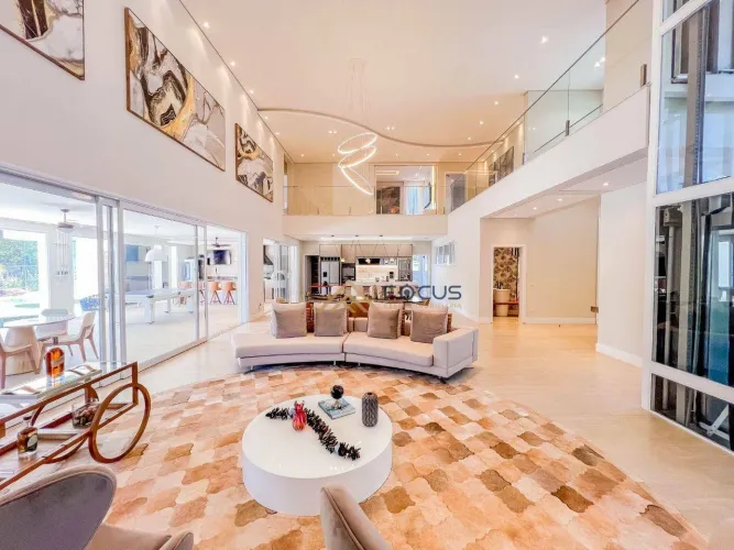 Casa com 4 dormitórios à venda, 686 m² por R$ 9.500.000,00 - Portal do Japy Golf Clube - C