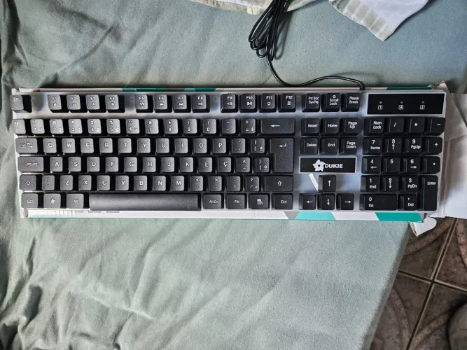 Mouse e teclado game novo com led