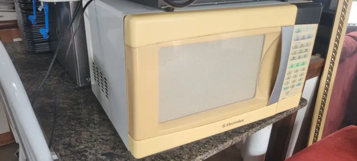 Microondas Eletrolux 28L
