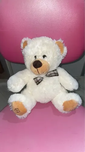 Urso de Pelúcia Branco Cacau Show com Laço