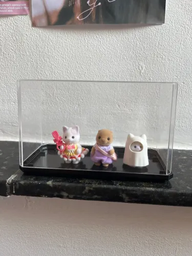 Expositor de acrílico para figuras e sylvanian families