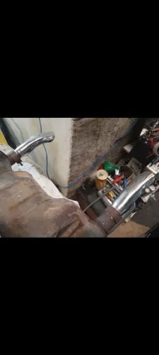 Escapamento original da Vulcan 750 aceita cartão 