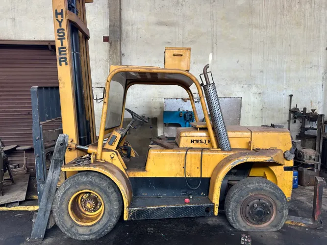 Empilhadeira hyster h150 J aceito trocas