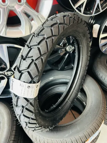 Pneu de moto Traseiro 120/90/17