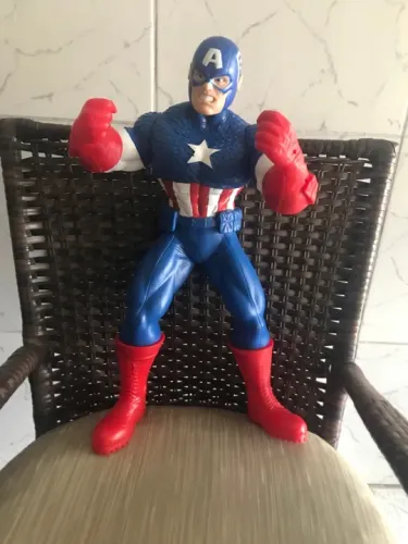 Boneco capitão América 