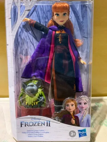 Boneca Frozen II - Anna e Grand Pabbie
