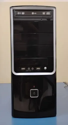 Gabinete completo - Com SSD e 4GB RAM