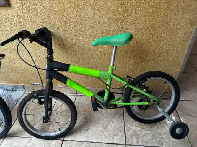 Bicicleta infantil aro 16 com rodinhas