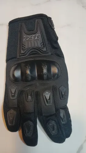 Luva motociclista.