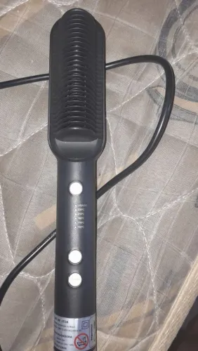 Escova alisadora de cabelo