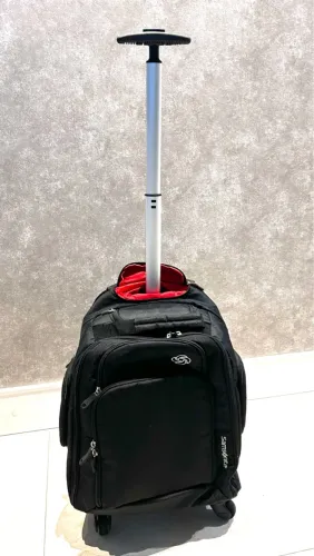 Mochila com rodinha executiva para notebook samsonite business mvs 464009060 preta