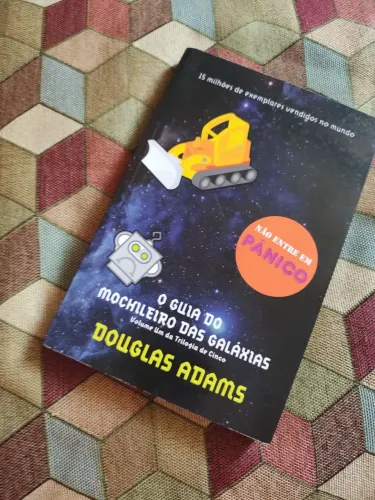 O Guia do Mochileiro das Galáxias - Douglas Adams