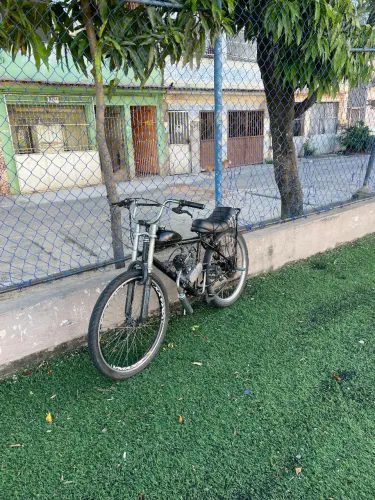 Bike motorizada 80cc correndo muito, faço até 1200