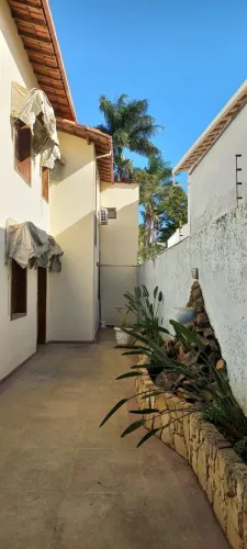 Área central Bairro Ibituruna em lote 507 m²...6 Quartos/3 Suites...