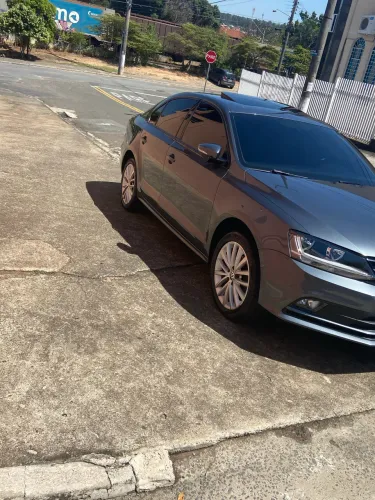 Volkswagen Jetta Comfortline 1.4 TSI 16V 4P Aut. 2017