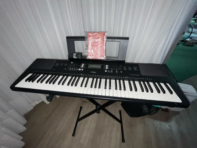 Teclado Yamaha PSR-EW300