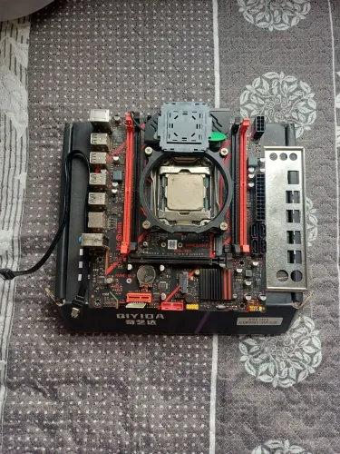 Vendo KIT Xeon Com Tpm 2.0 E Com Xeon 2680v4