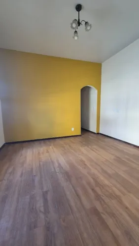 Casa a venda ! Localização única !