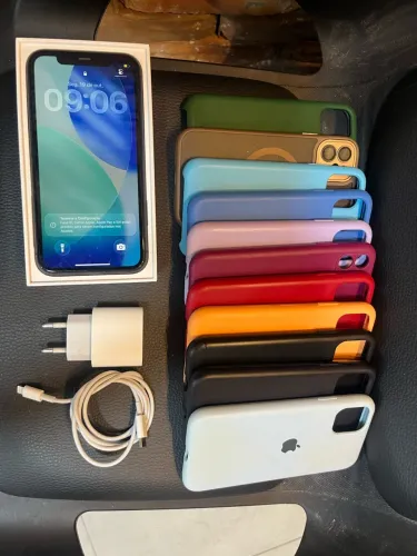 iPhone 11 SEMINOVO