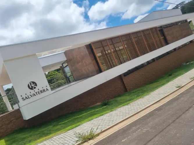 Excelente lote em Juiz de Fora