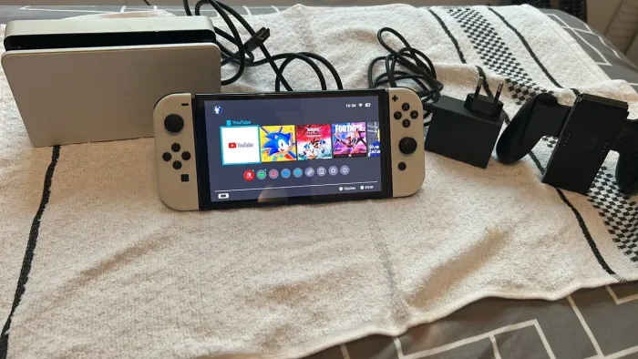 Nintendo Switch OLED
