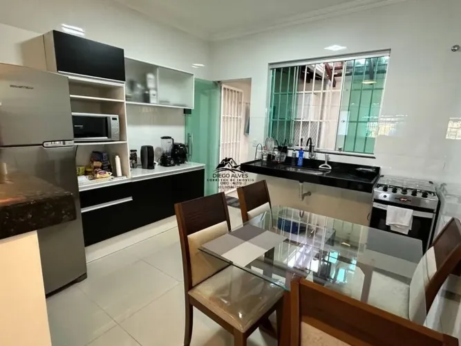 Linda Casa Geminada Vila Verde Betim/MG | Excelente Acabamento e Conforto!