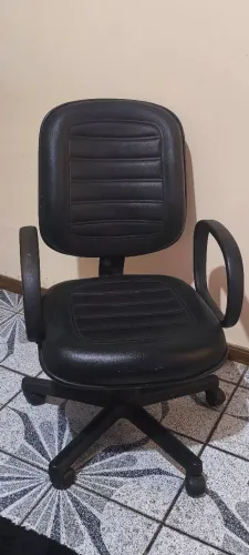 Cadeira de Escritório Giratória 