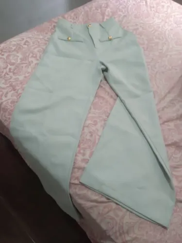 Calça estilosa da shein 