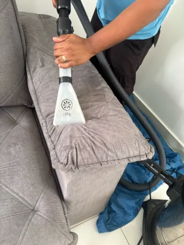 Vaga para higienização de sofá