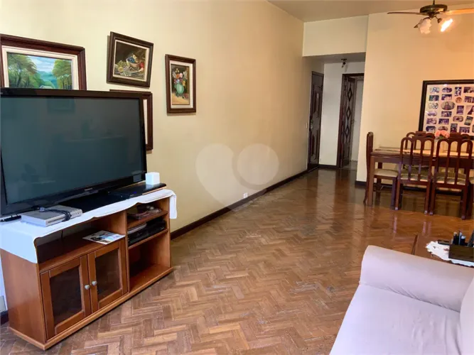 Apartamento à venda com 3 quartos, sendo 1 suíte, no condomínio Costa do Marfim, Rio de Ja